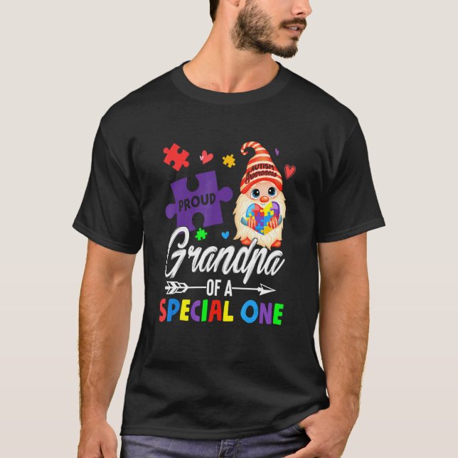 Stolzer Opa eines besonderen Puzzle-Gnoms mit Auti T-Shirt (Vorderseite)