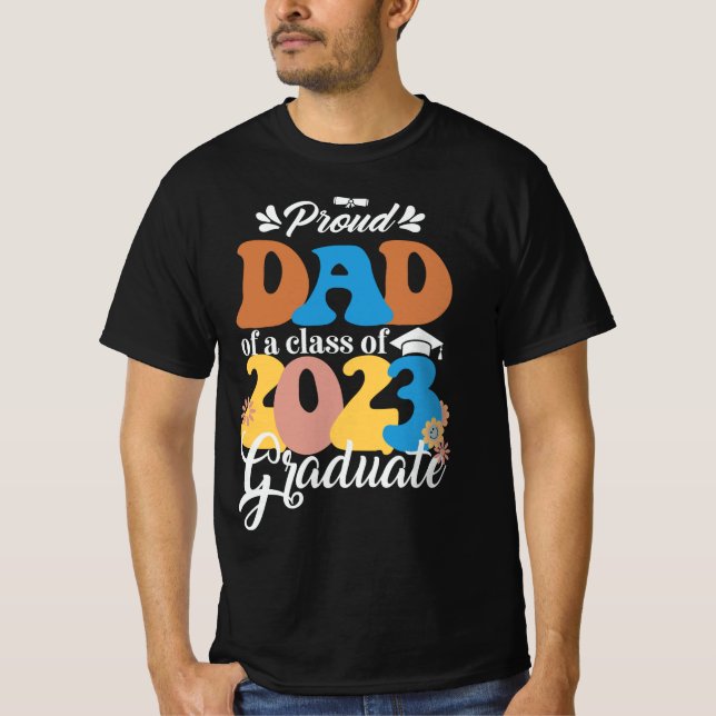 Stolzer VATER einer Klasse von 2023 Graduate Retro T-Shirt (Vorderseite)