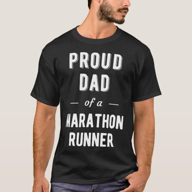 Stolzer Vater eines Marathon Runner T-Shirts (Vorderseite)