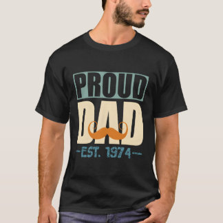 Stolzer Vater Est1974 Bester Daddy Vatertag Puns T-Shirt