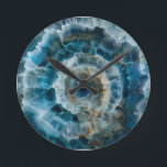 Stone Blue Macro Foto Agate Marble Runde Wanduhr<br><div class="desc">Dieses Design kann durch Auswahl der Option Design bearbeiten personalisiert werden. Sie können auch auf andere Gegenstände übertragen. Kontaktieren Sie mich unter colorflowcreations@gmail.com oder nutzen Sie die Chat-Option oben auf der Seite, wenn Sie dieses Design auf einem anderen Produkt haben möchten oder Hilfe bei diesem Design benötigen. Ich kann bei...</div>
