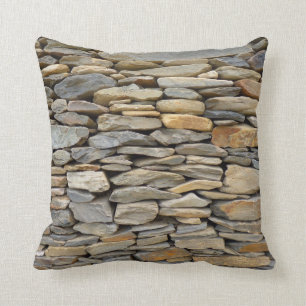 Stone Wall Pillow Kissen