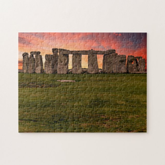 Stonehenge in England während farbenfroher Sonnenu Puzzle (Horizontal)
