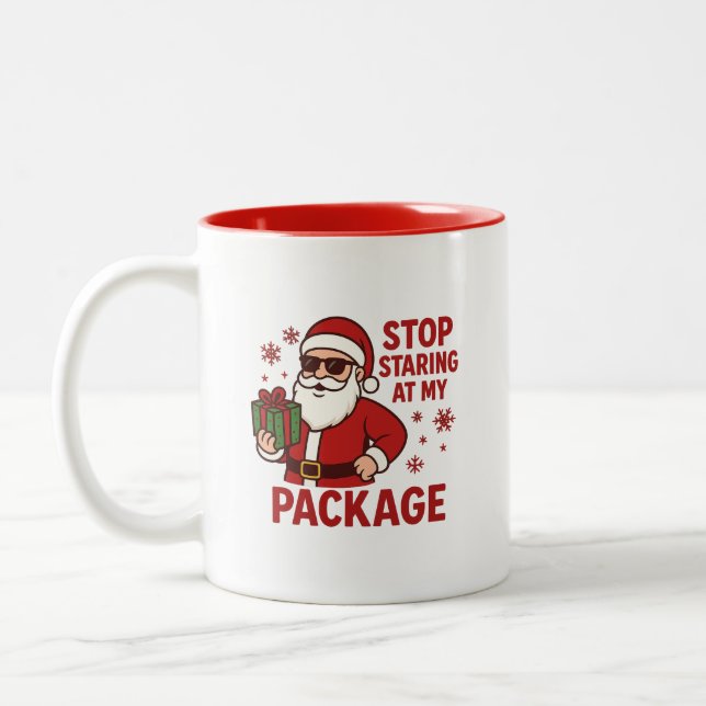 Stop Staring at My Package Santa Two-Tone Mug Zweifarbige Tasse (Links)