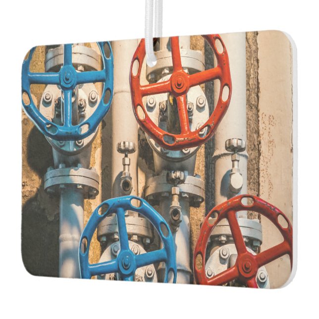 Stopcock im Schiffbau, Zürich Autolufterfrischer (Links)