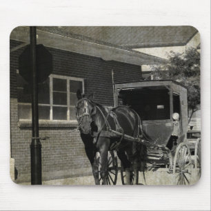 Stopp für einen Zauber, Amish Pferd am Stoppschild Mousepad