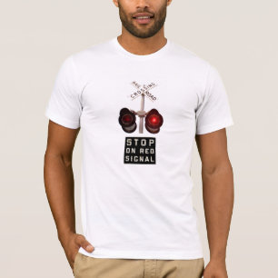 Stoppen Sie auf rotem Signal T-Shirt