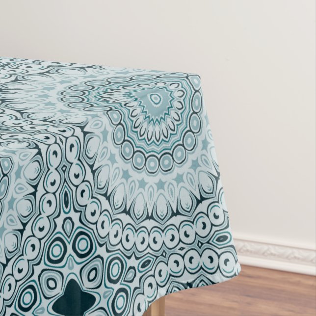 Stormy Blue und Gray Mandala Pattern Tischdecke (Beispiel)