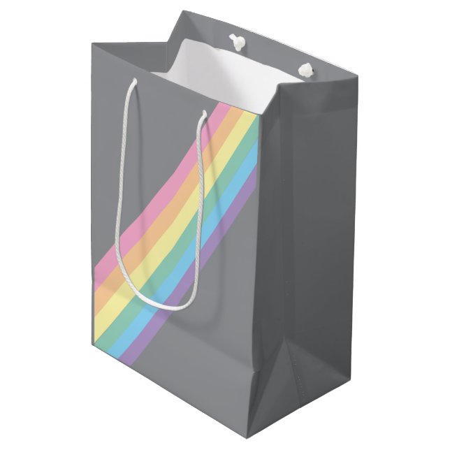 Stormy Sky & Rainbow-Geschenktasche Mittlere Geschenktüte (Vorderseite Schrägansicht)