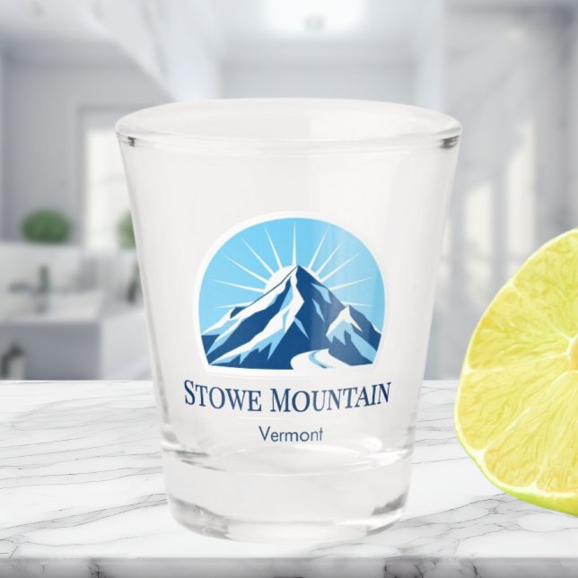Stowe Mountain Vermont Skigebiet Schnapsglas (Von Creator hochgeladen)