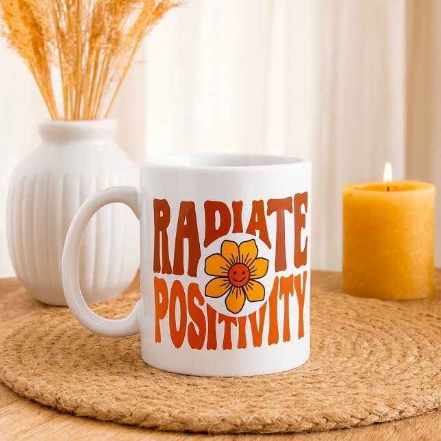 Strahle positive Retro-Blumen-Smiley Kaffeetasse (Von Creator hochgeladen)