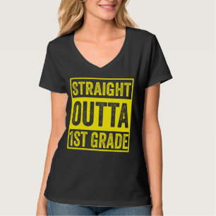 Straight Outta 1st Grade First Grade 2022 Graduat T-Shirt