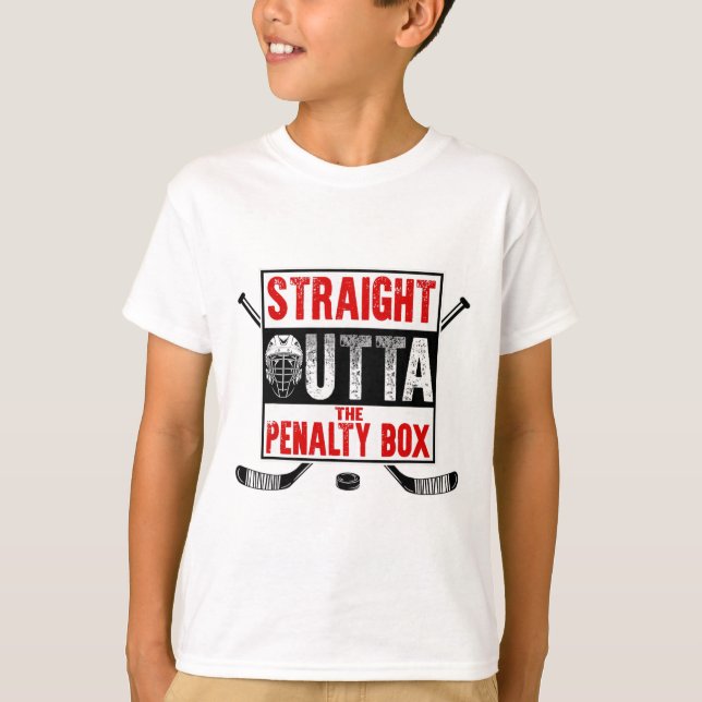 Straight Outta The Penalty Box Funny Ice Hockey Pl T-Shirt (Vorderseite)