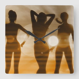Strand-Baby-Sonnenuntergang-Silhouette, die den Quadratische Wanduhr