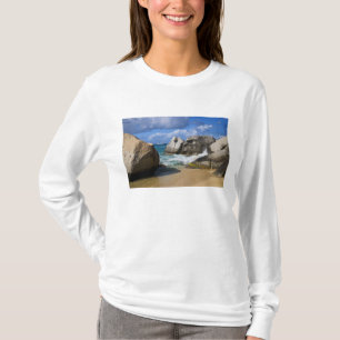 Strand bei Virgin Gorda, Britische Jungferninseln T-Shirt