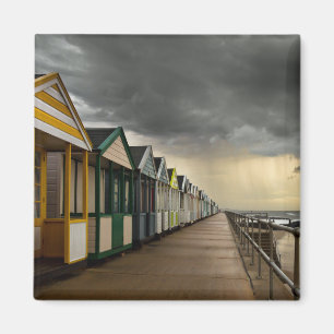 Strand-Hütten in einem Sommer-Sturm Southwold Magnet