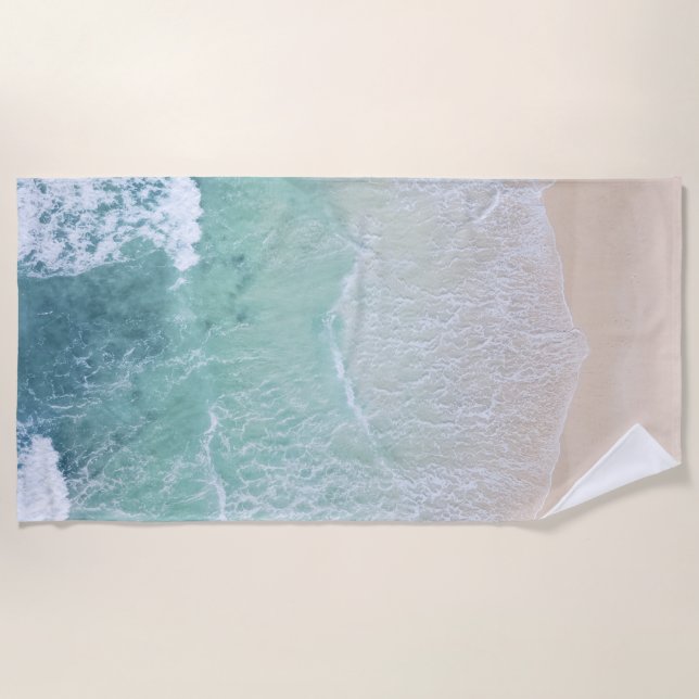 Strand mit weißem und grünem Lace Sand und Meer Strandtuch (Vorderseite)