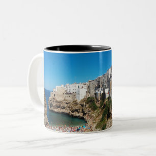 Strand-Sehenswürdigkeitarchitekt Polignano Zweifarbige Tasse