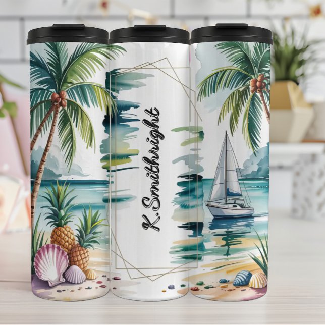 Strand Szene mit Sailboat und Palms Thermosbecher (Von Creator hochgeladen)