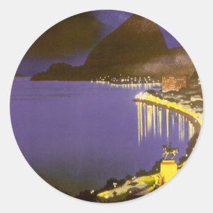 Strand von Vintage Beach bei Nacht in Rio De Janei Runder Aufkleber