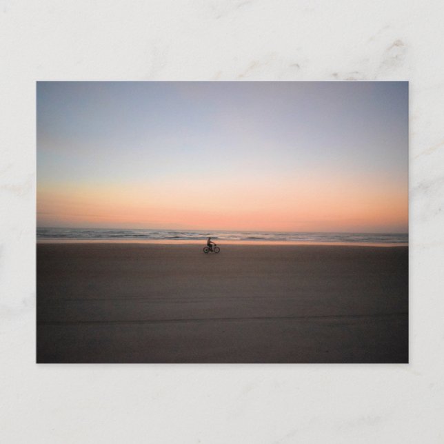 Strandradfahren vor Sonnenaufgang Postkarte (Vorderseite)