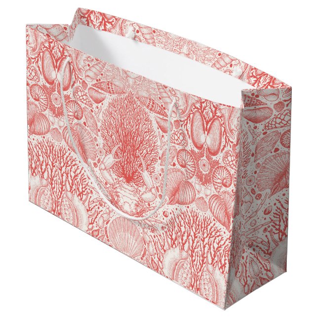 Strandschätze in Korallenrot Große Geschenktüte (Rückseite Schrägansicht)