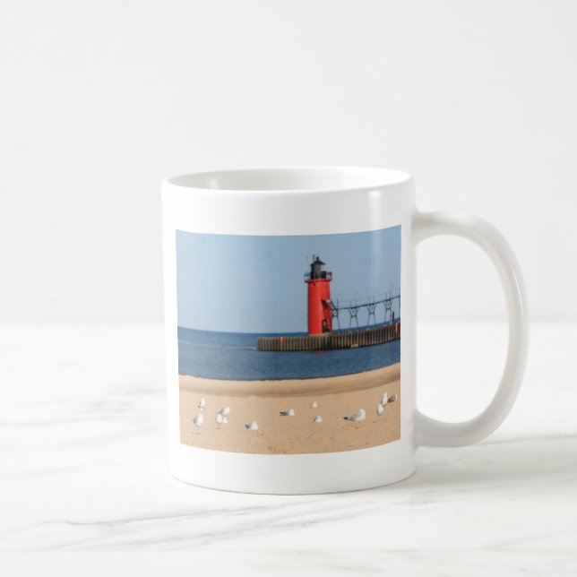 Strandszene mit Seemöwen und Leuchtturm Kaffeetasse (Rechts)