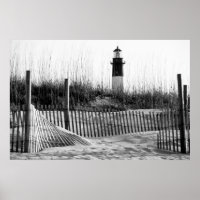 Strandzäune und Leuchtturm