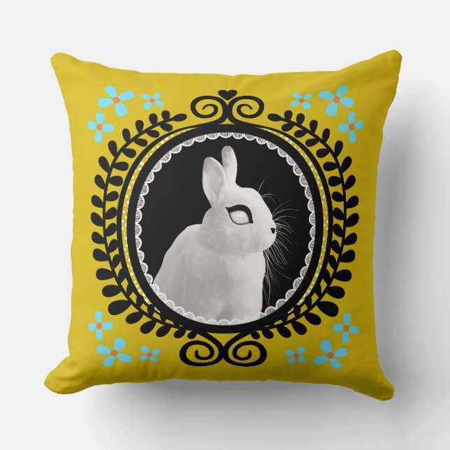 Strange White Bunny: Yellow, Black, & Light Blue  Kissen (Vorderseite)