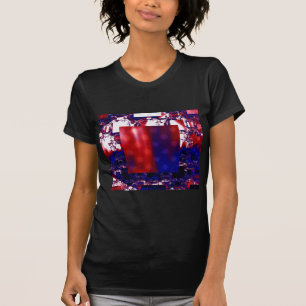 Strangieren   Rote und blaue Fraktal Kunst T-Shirt
