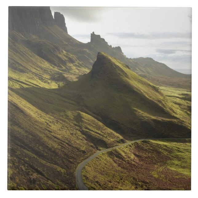 Straße, die die Quiraing, die Insel Skye, Fliese (Vorderseite)