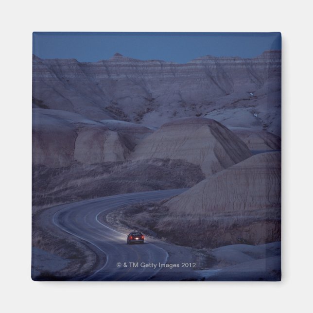 Straße durch Gebirgskette Magnet (Vorne)