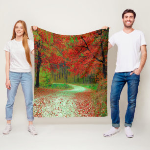 STRASSE WALDLANDSCHAFT BOTANISCHE NATUR  FLEECEDECKE