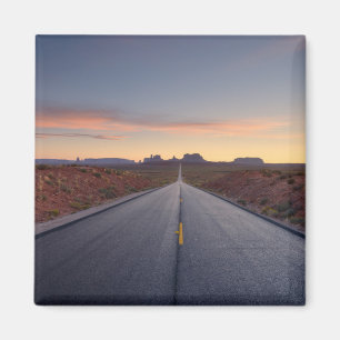 Straße zum Tribal-Denkmal Park Magnet