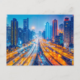 Straßen durch die Skyline der Großstadt Feiertagspostkarte