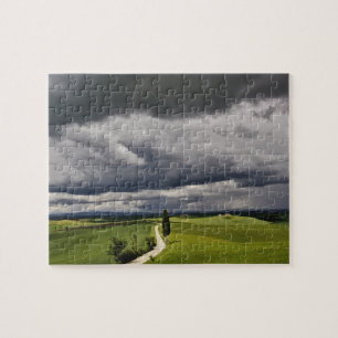 Straßen- und Sturmwolken, ländliche Region Toskana Puzzle