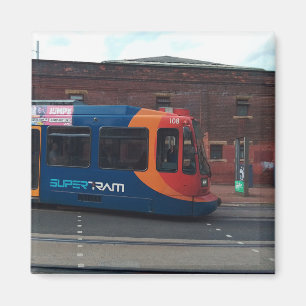 Straßenbahn in der Straße Magnet