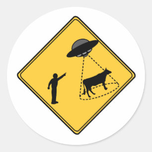 Straßenschild- Kuh und UFO Runder Aufkleber