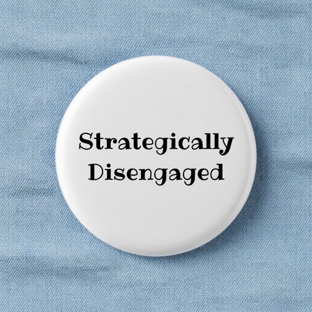 Strategisch distanzierter lustiger Büro-Pin-Button Button (Von Creator hochgeladen)
