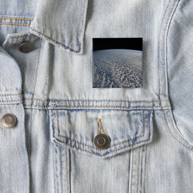 Stratocumulus Wolken über dem Pazifik. Button (Beispiel)