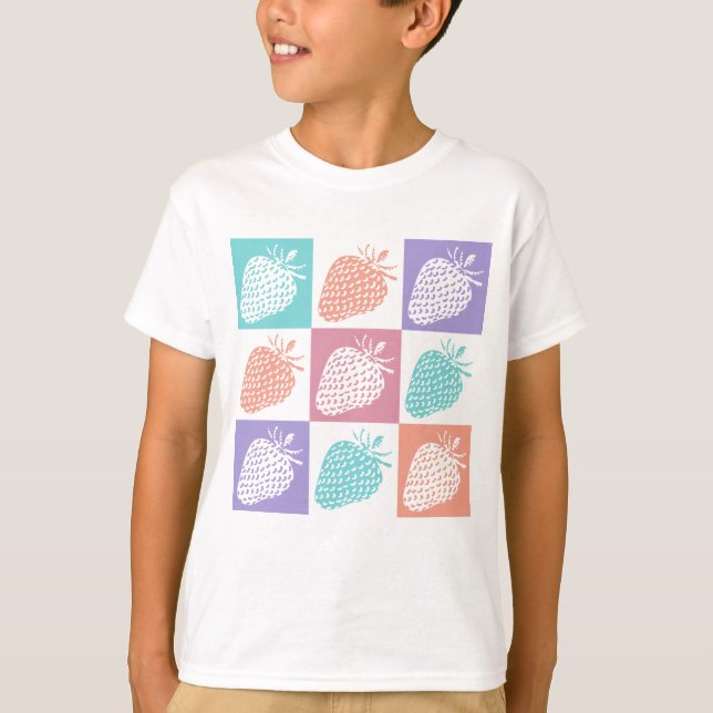 Strawberries Colorful Summer T-Shirt (Vorderseite)