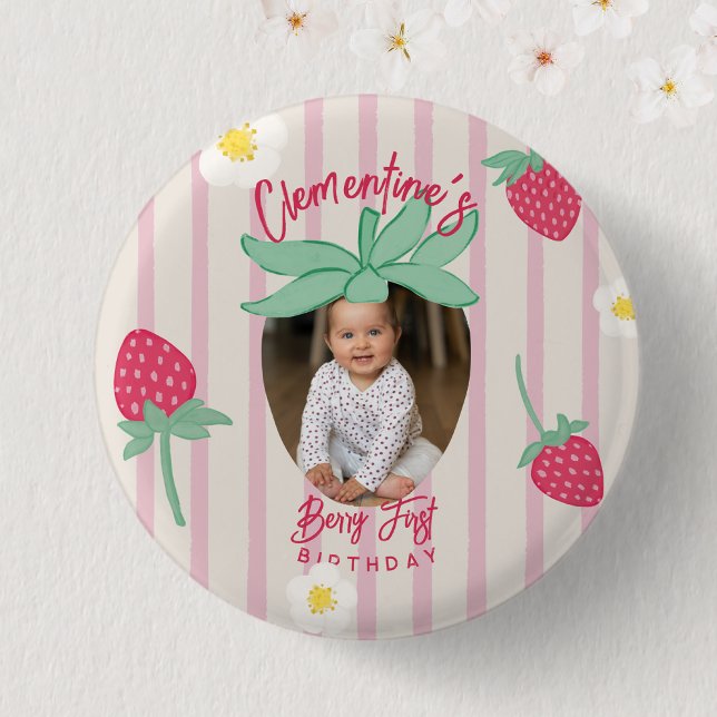 Strawberry Berry First Birthday Button with Photo (Von Creator hochgeladen)