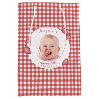 Strawberry Berry First Birthday Mittlere Geschenktüte