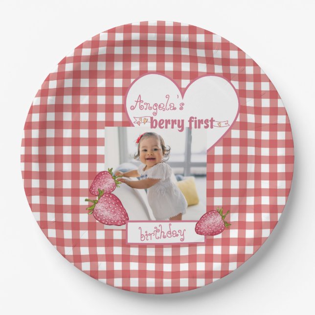 Strawberry Berry First Birthday Pappteller (Vorderseite)