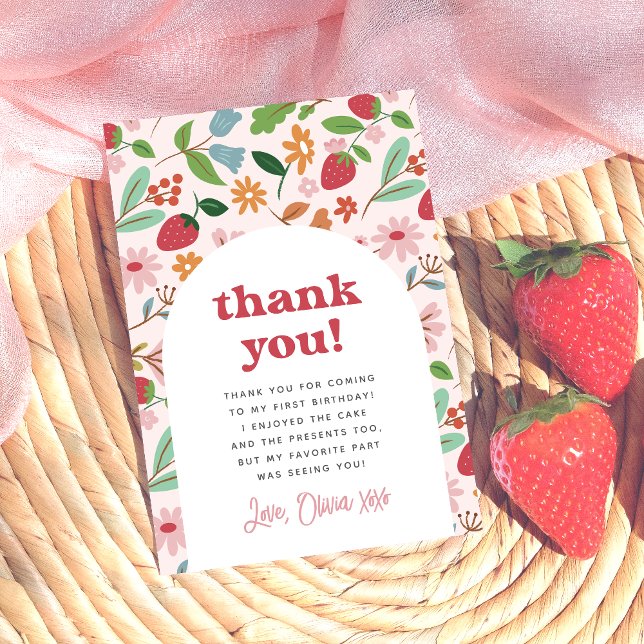 Strawberry Berry First Birthday Party Dankeskarte (Card Front Mock-up)