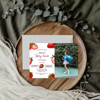 Strawberry Berry Girl zum Geburtstag| Berry Sweet Einladung