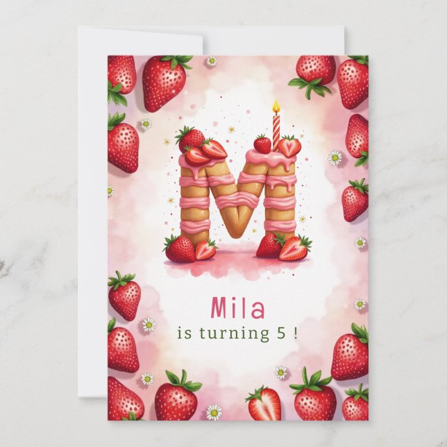Strawberry Birthday Einladung Letter M Cake Theme (Vorderseite)