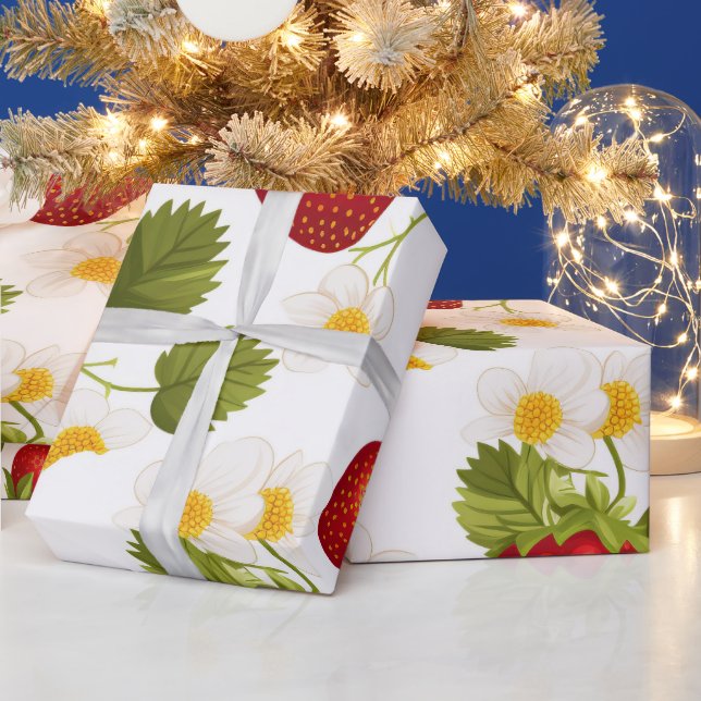 Strawberry Girl Birthday Party | Berry First Geschenkpapier (Feiertage)