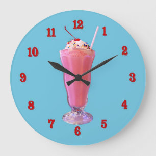Strawberry Milkshake Große Wanduhr