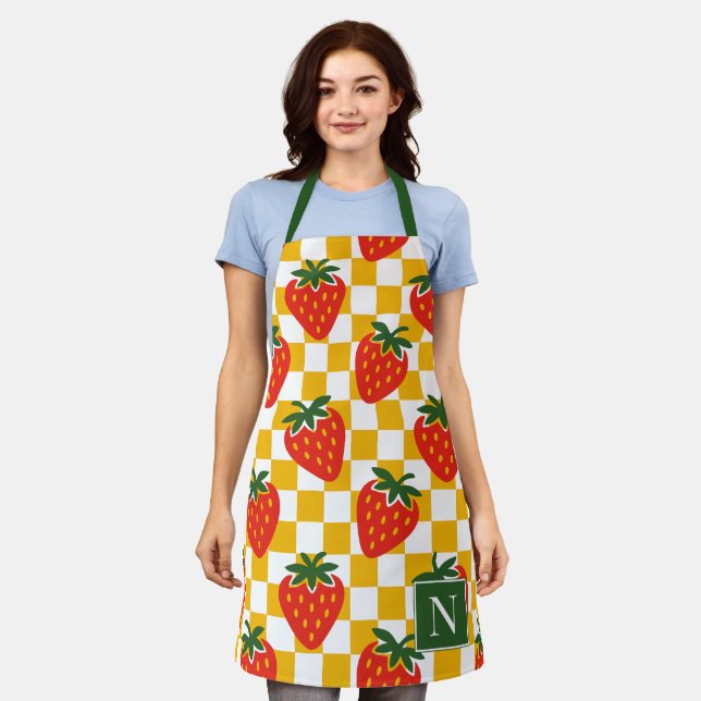 Strawberry Rustic Farmhouse Checkerboard Monogram Schürze (Getragen)